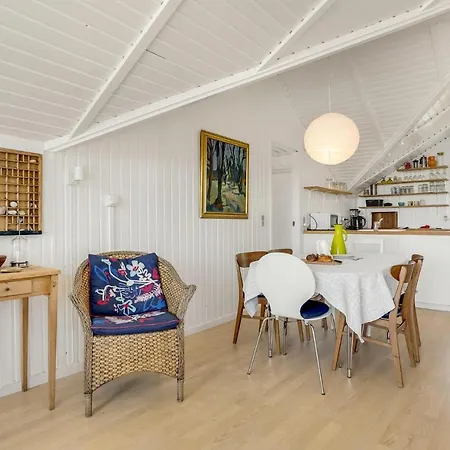 בית נופש 3 Bedroom In