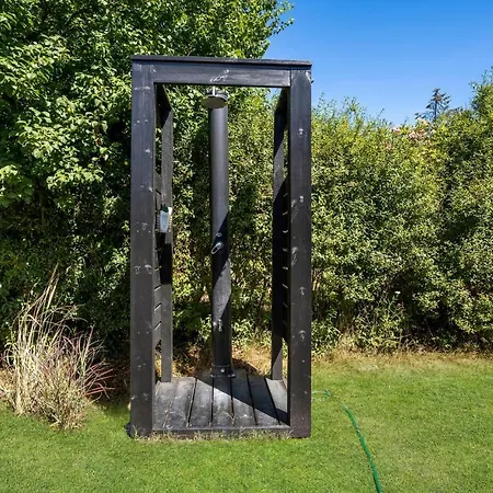 3 Bedroom In בית נופש Rødby